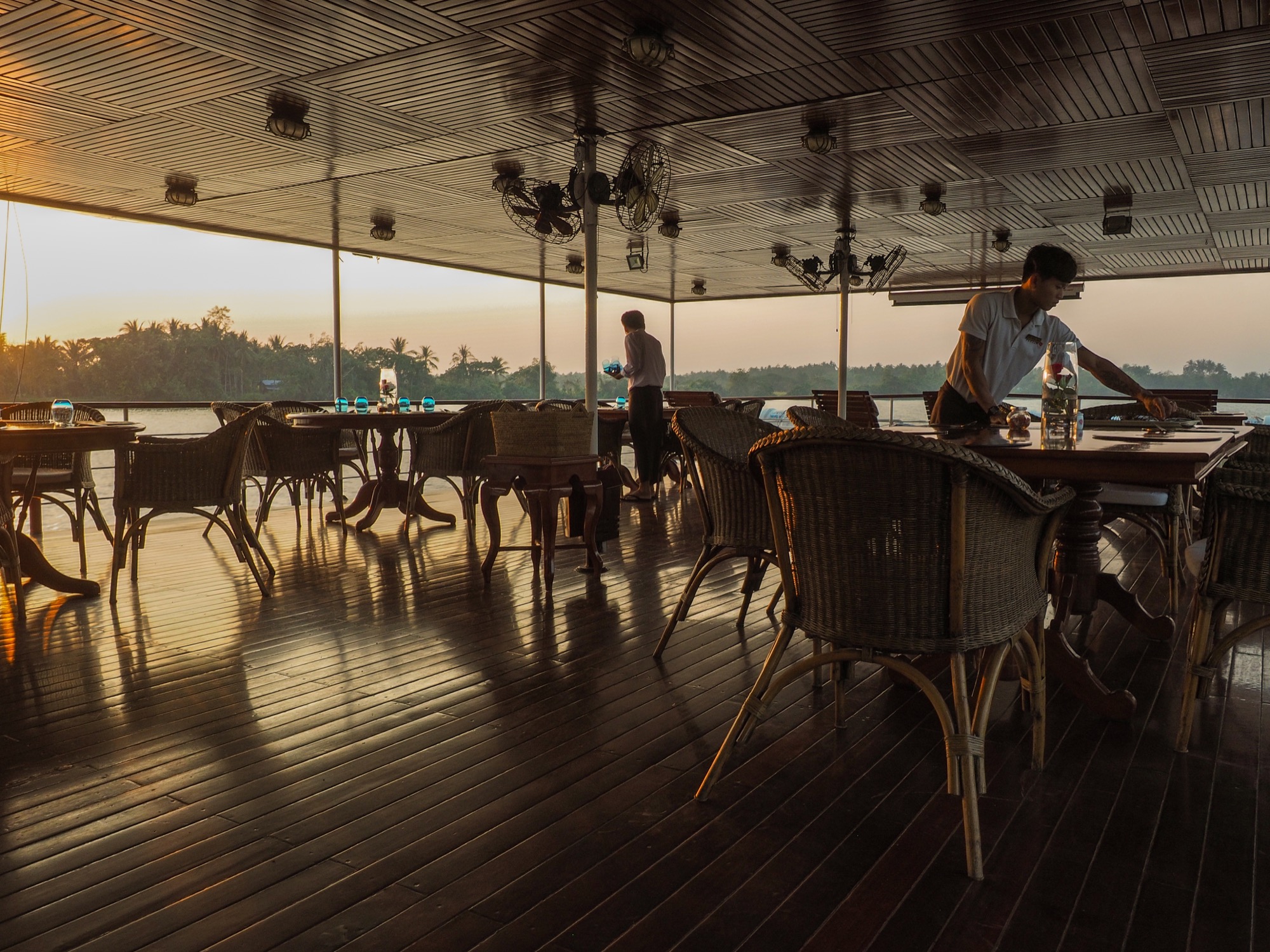 Pandaw RV Katha Pandaw Top Deck Lounge 2.jpg